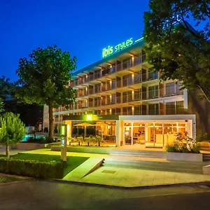 4* מלון Ibis Styles Roomer